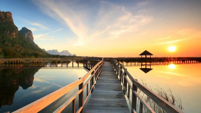 半岛：全面排查！塑胶跑道材料现场验收中必须注意的问题！